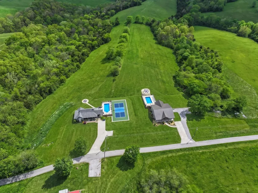 Sleeps 30 | 2 Pools | Pickleball Court | 2 Homes - Image 1