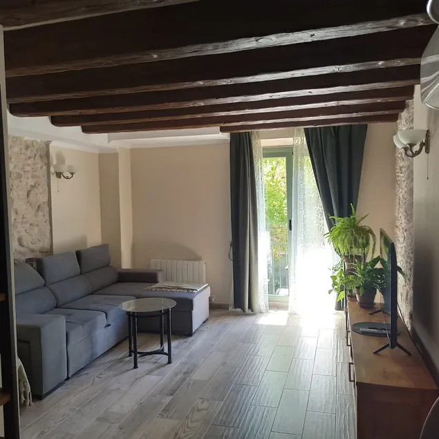 Andrey's Apartments, centrally-located apartment - Image 1