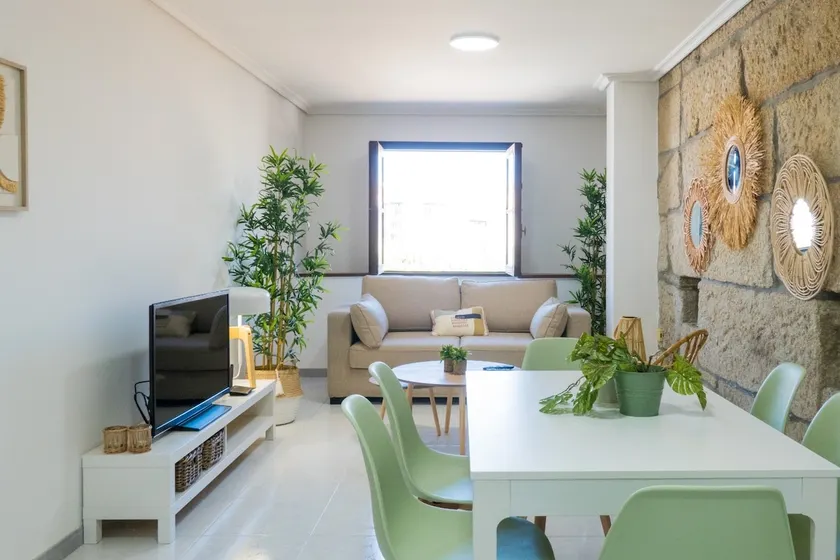 Apartment in downtown Baiona, everything within walking distance. - Image 1