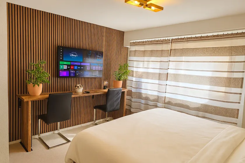 Premium Budget Studio - Image 1