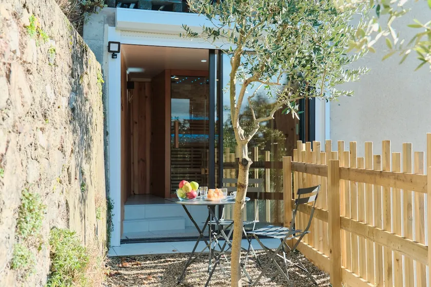 *Le Secret* charm, spa, terrace and parking - Image 1