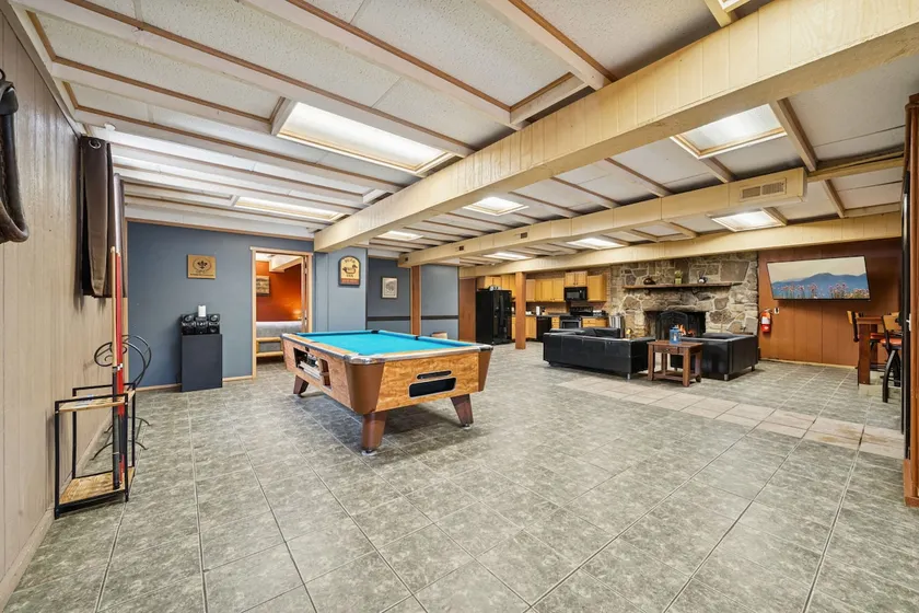 6BR - Sleeps 18 Near Seven Springs & Hidden Valley - Image 1