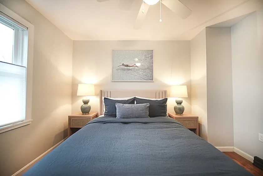 The Landing Pad, 3 BR Behind Airport, Sleeps 8 - Image 1