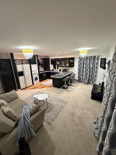 Modern 2-Bedroom Burnham High Street - Image 1
