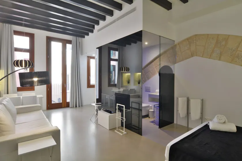 Lonja Suites Apartments - Image 1