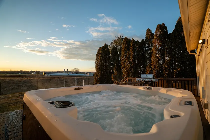 Shenandoah Valley Escape w/ Hot Tub & Views - Image 1