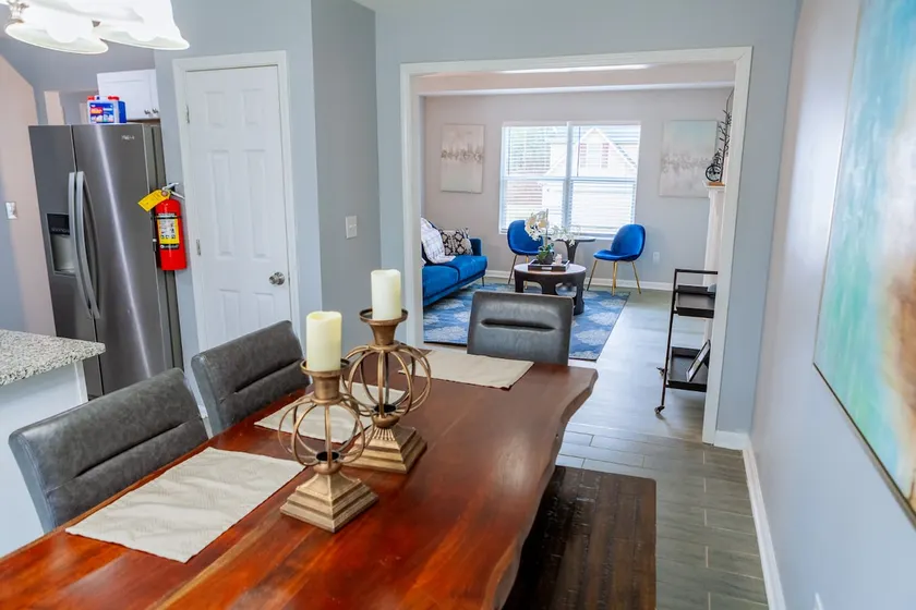 Modern Oak w/ 4BR|5BD Sleeps 12 - Image 1
