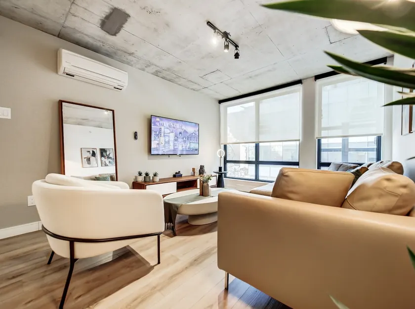 Amazing central 2-BR in MTL |38 - Image 1