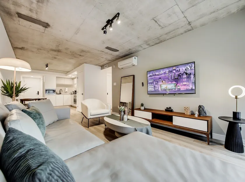 2-Bedrooms in the Heart of Downtown MTL | 28 - Image 1