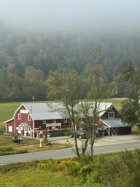Studio Suite with Vermont Style & Amazing Views - Image 1