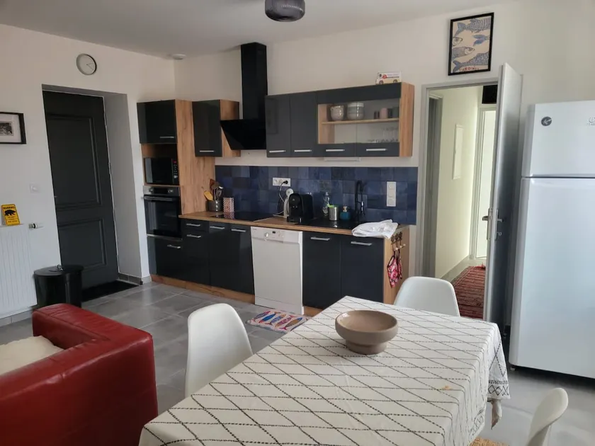 Cozy, quiet apartment in a farmhouse. - Image 1