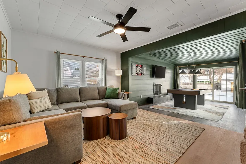 Spacious 3BR Home Near BUR | Sleeps 12 | Hot tub - Image 1