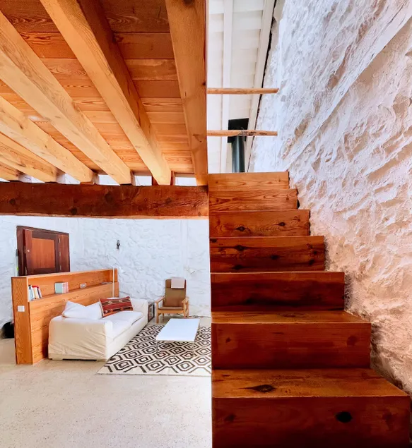 Romantic getaway with a fireplace - Image 1