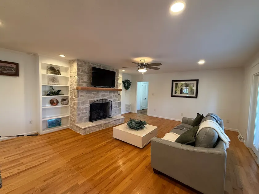 Gathering House at Woodlake - Image 1