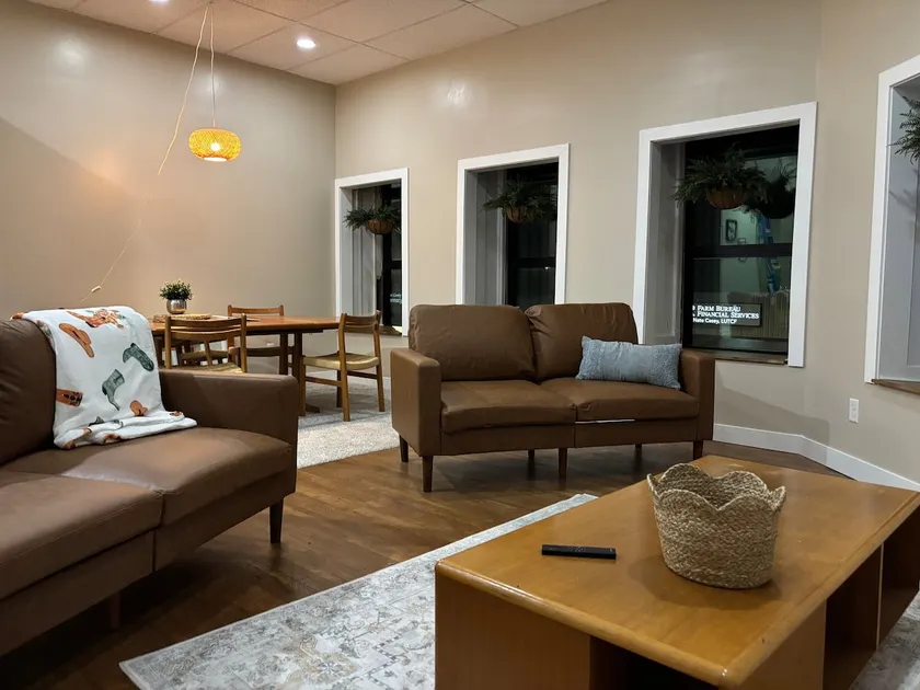 Brand X Loft ~ Hebron, NE ~ Sleeps 6+ - Image 1