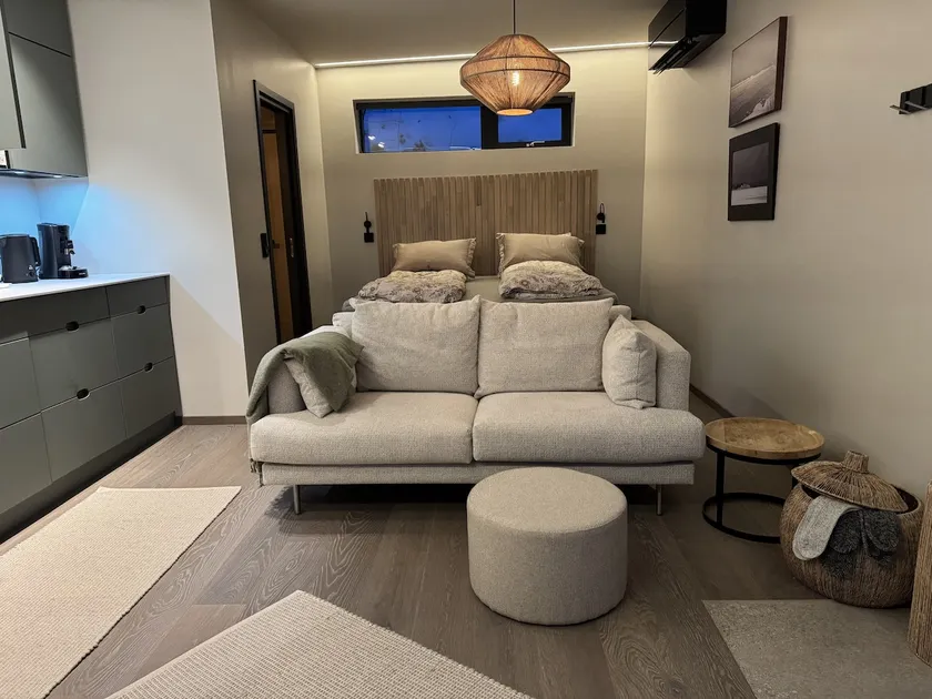 New & modern guest house 70 metres from the fjord - Image 1