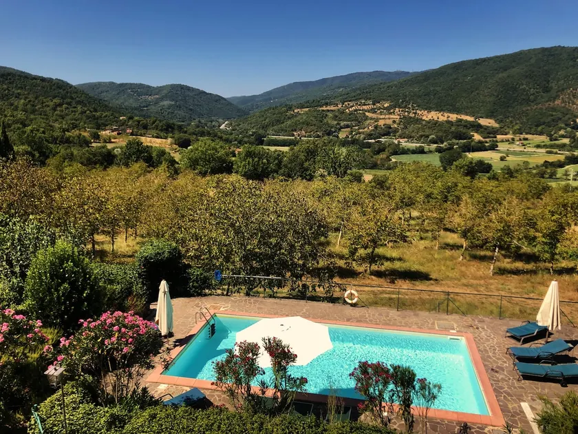 13th-century farmhouse in Tuscany with pool (Ar) - Image 1