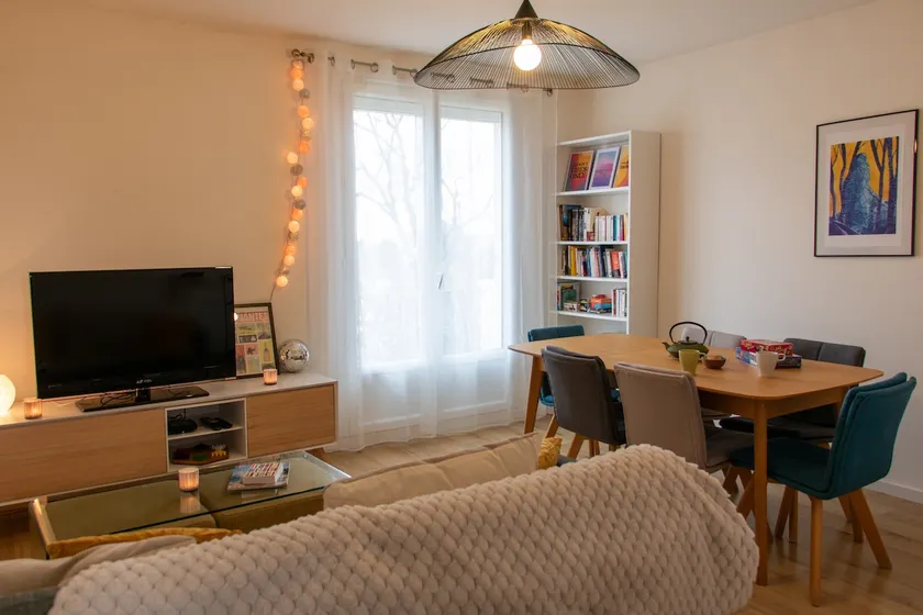 Your Nantes Cocoon • 3 bedrooms • Private parking - Image 1