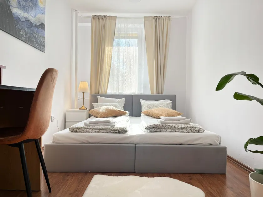 Apartment for 7 guests in the city of Cracow - Image 1