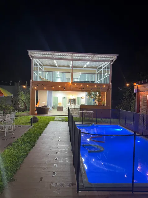 Refuge in the midst of nature with swimming pool and waterfall - Image 1