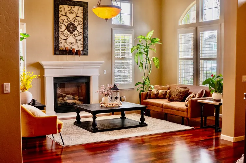 spacious retreat in visalia’s best neighborhood - Image 1