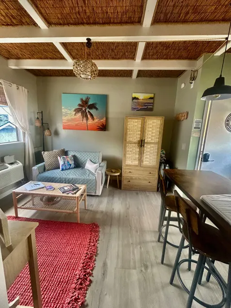 The Coral Cottage on the flats - Image 1