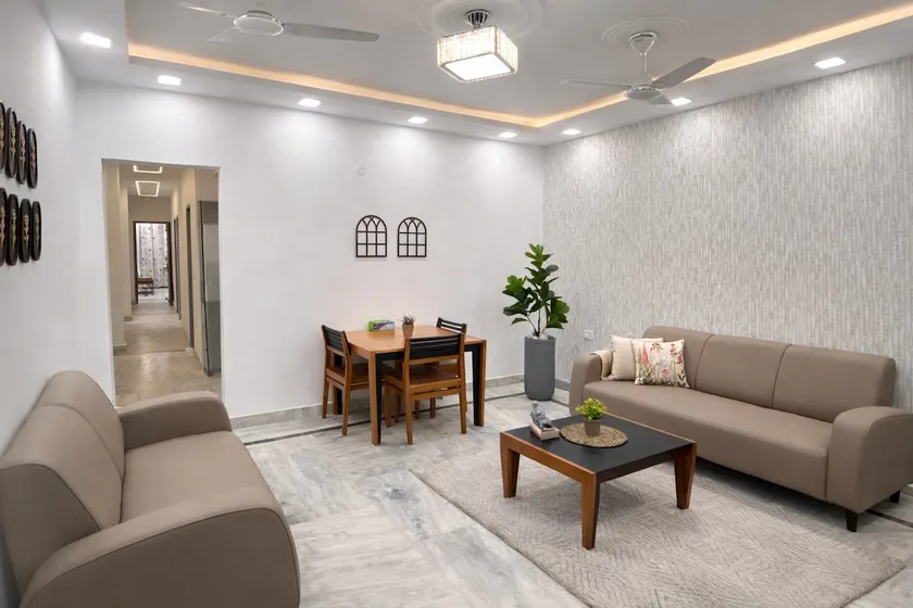 Park-Facing 3BHK-Ground Floor-Family/Group Stay - Image 1