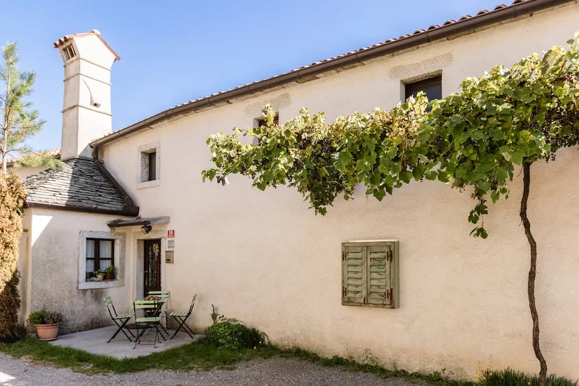 House Valetovi - Image 1