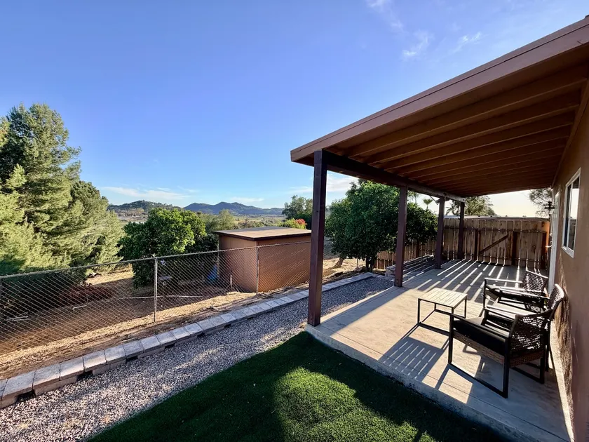 Cozy Ramona Retreat with Views + Fast Wi-Fi - Image 1