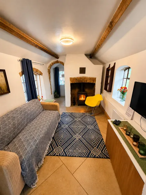 Ravensthorpe Rural Retreat - Image 1
