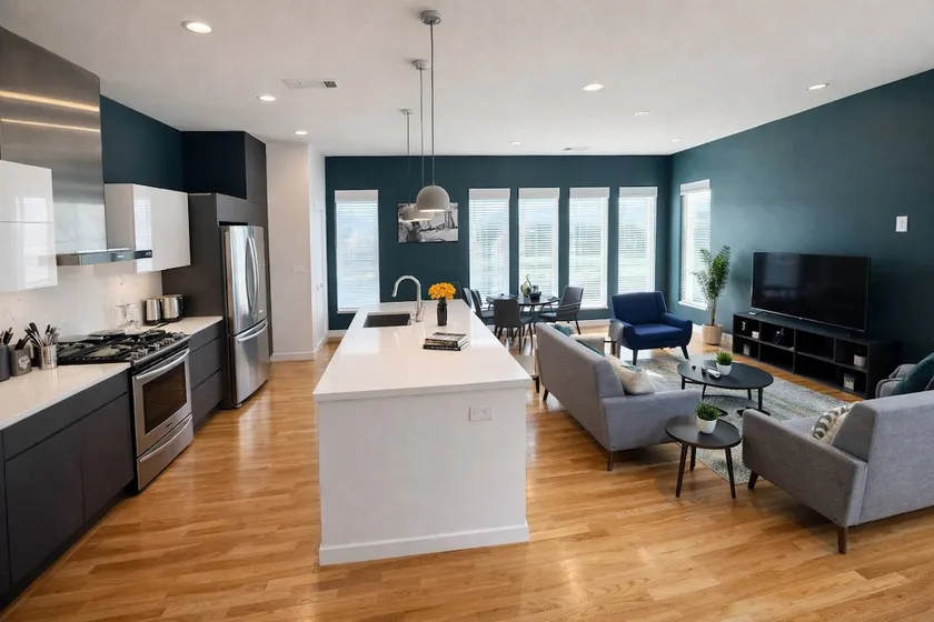 Trendy 3BR I Free Parking I Workspace - Image 1