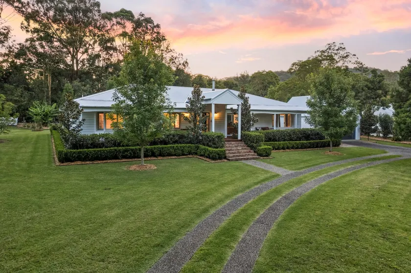'Ksara' - 4-Bedroom Garden Retreat Near Berry - Image 1