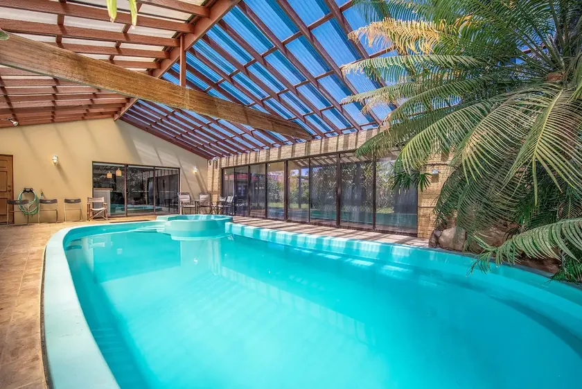 Huge Resort Style Retreat - Work or Play - Image 1