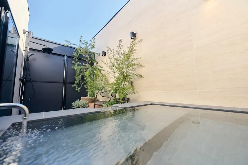 Resilience Suite | Sauna & Open-Air Bath - Image 1
