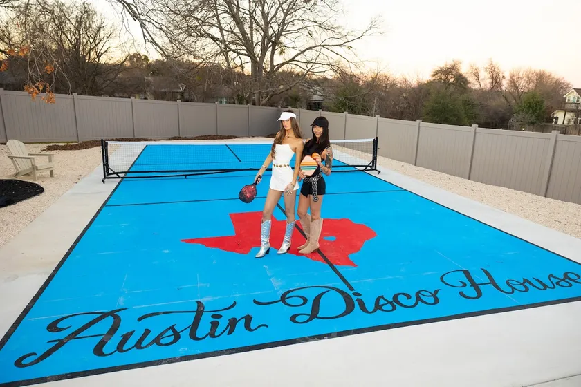 Pickleball Golf Heated Pool Jacuzzi Karaoke Disco + Pool - Image 1