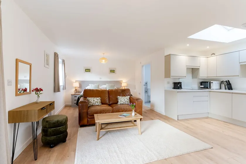 New self-catering studio in stunning location - Image 1