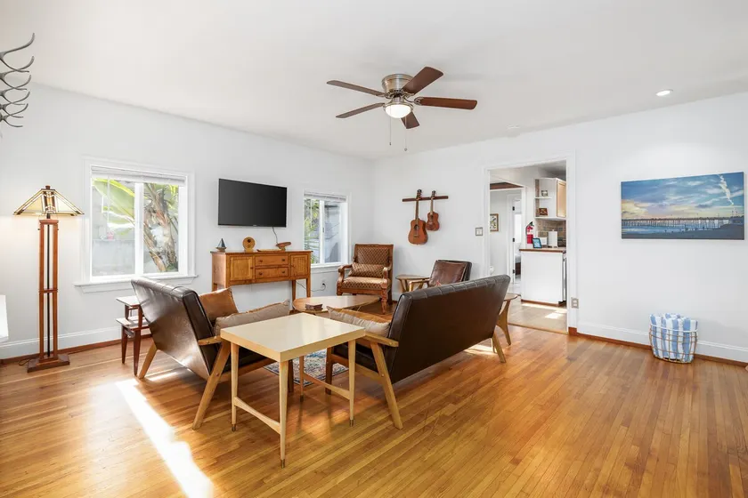 Vintage Beach Bungalow - Image 1