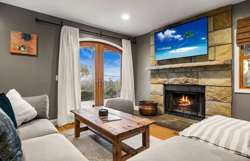 Modern SB Foothills Home views near UCSB - Image 1