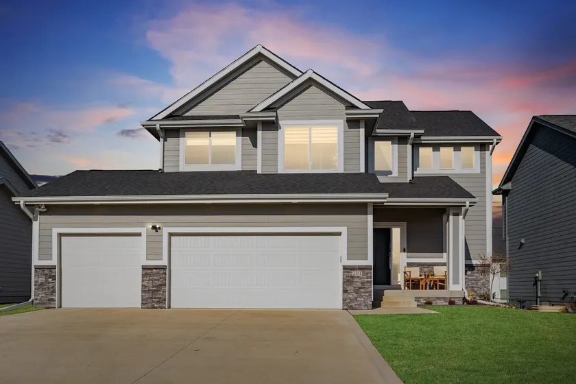 Grimes 4BR Retreat | Sleeps 10 + Pet-Friendly - Image 1