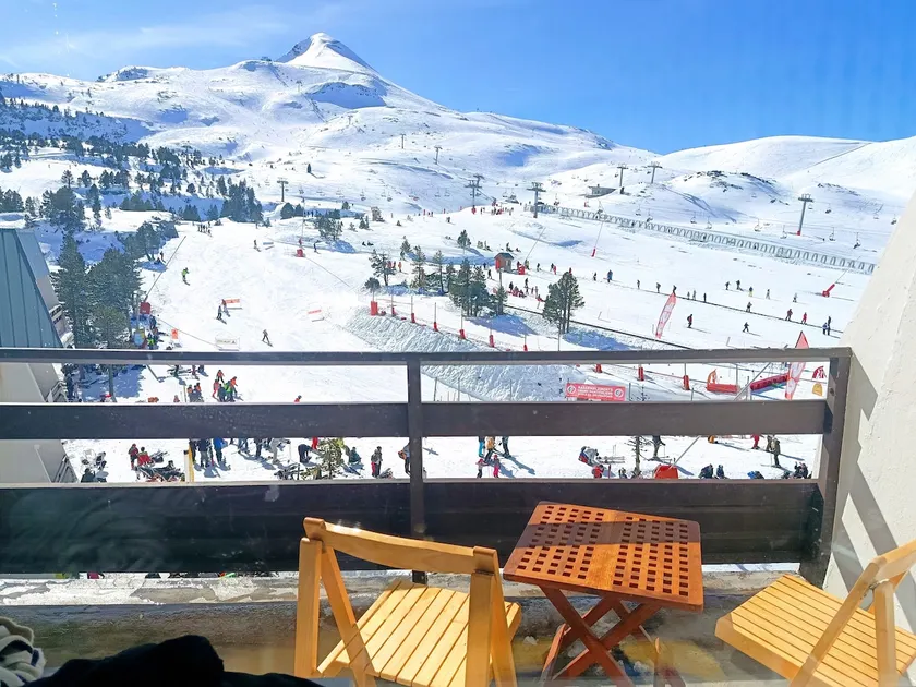 Stunning apartment with views of the slopes / GR10 - Image 1