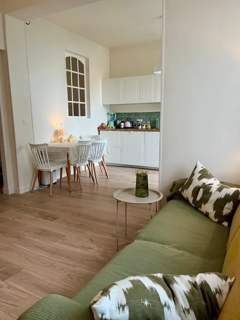 Bright 2 bedroom appartement near the beach - Image 1