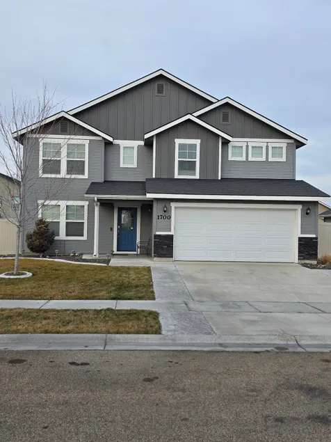Modern Spacious Home w/ Open Kitchen & Garage - Image 1