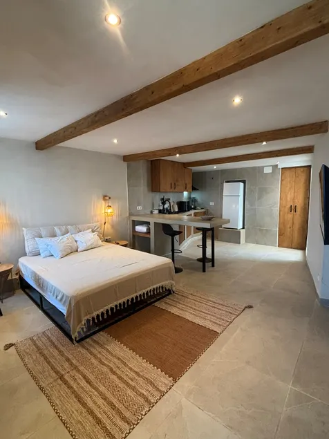 Modern Studio Almada | Near Lisbon & Sea - Image 1