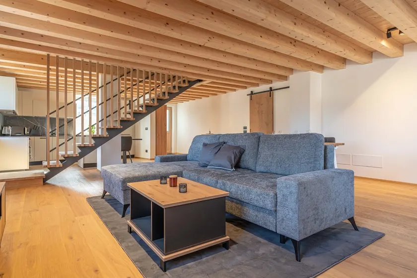 Duplex Cermis | Spacious w/ prkg space and deposit - Image 1