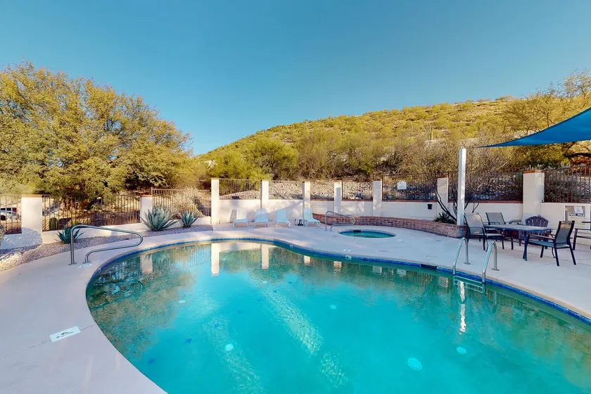 City 3BR Mountainview Dog Friendly | Pool - Image 1