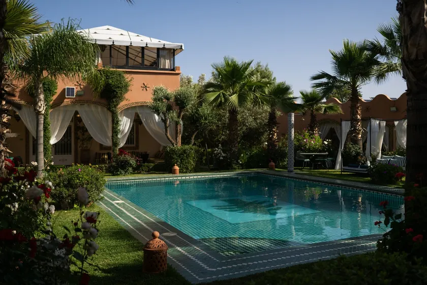 Private oasis • Pool, hammam and staff - Image 1