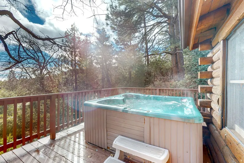 3BR Mtn-view cabin w/hot tub, grill, & wood stove - Image 1