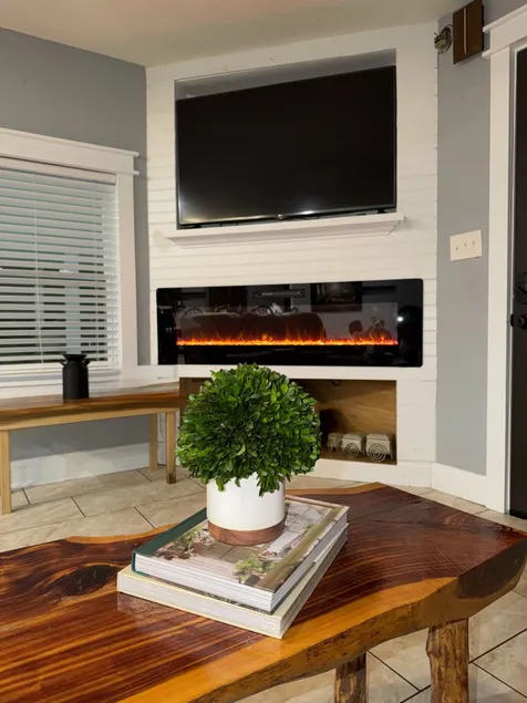 Modern & Cozy Home Near Airport & Downtown - Image 1