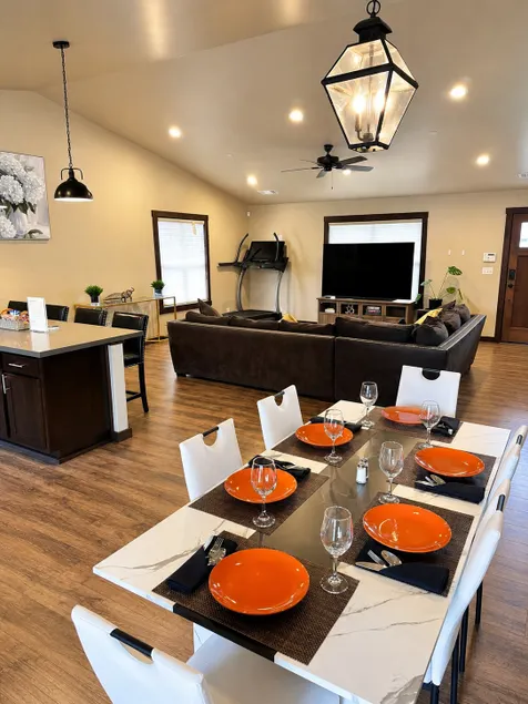 Elegant 3BR Fortuna Getaway: 10%-20% Off discount - Image 1