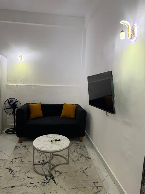 Vee place - Image 1